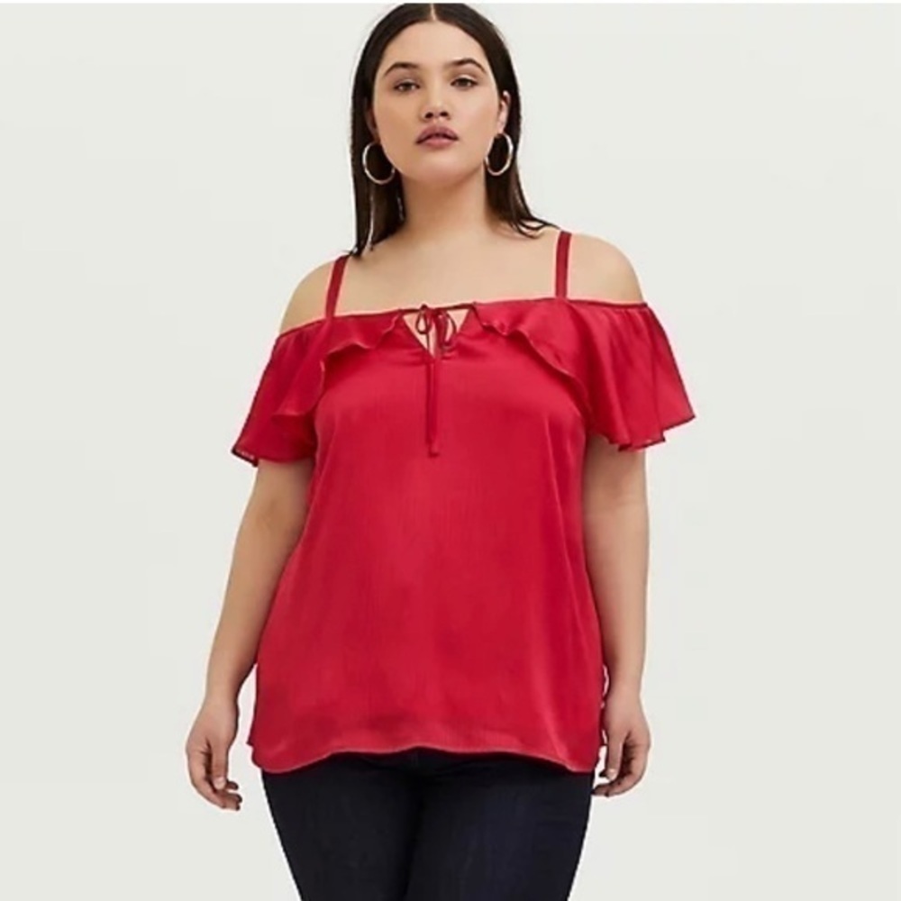 TORRID FUCHSIA PINK TEXTURED CHIFFON COLD SHOULDER TOP - Picture 5 of 7